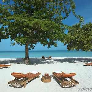 Grand Pineapple Resort